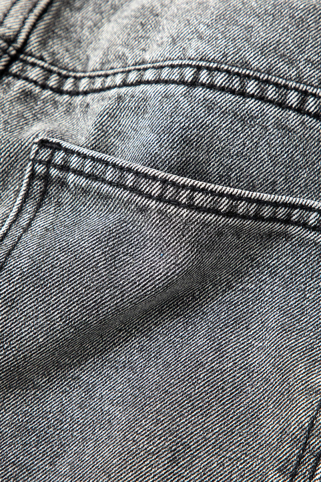 Asimetrik Bel Düz Paça Jean