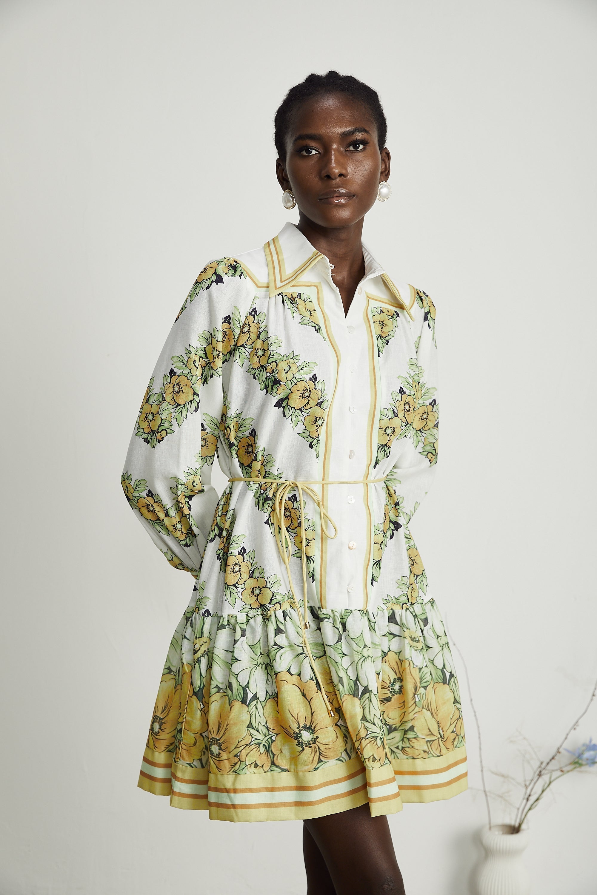 Apolline çiçek mini elbise