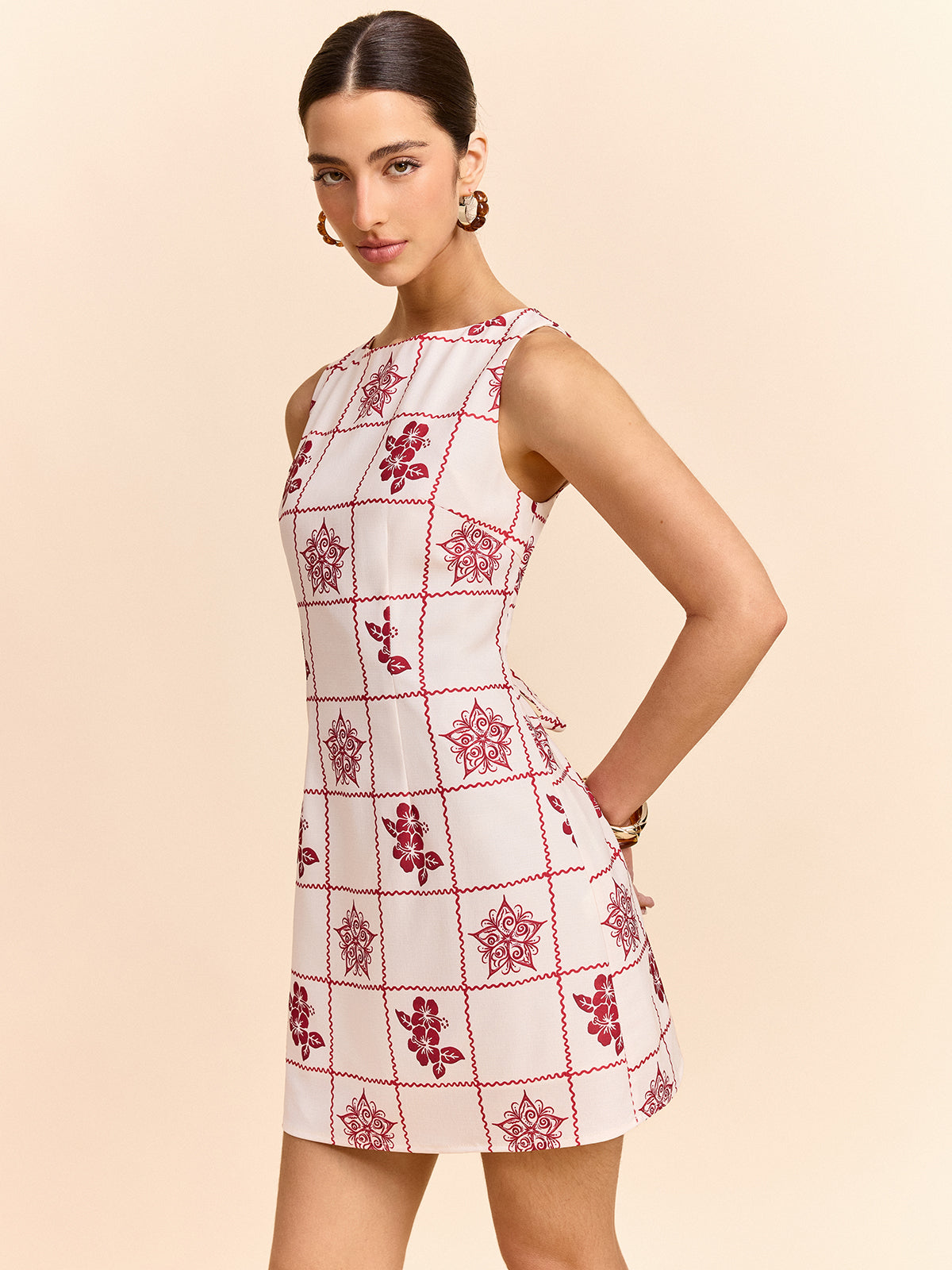 çiçek desenli mini elbise