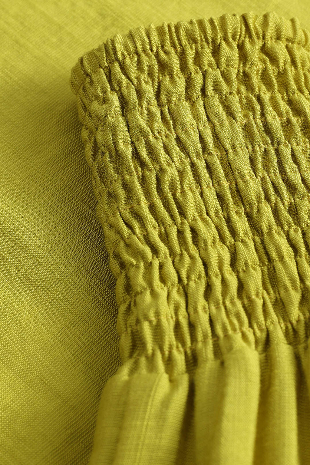 Büzgü Detaylı Kısa Kollu Üst ve Bağlamalı Bol Paça Pantolon Takımı