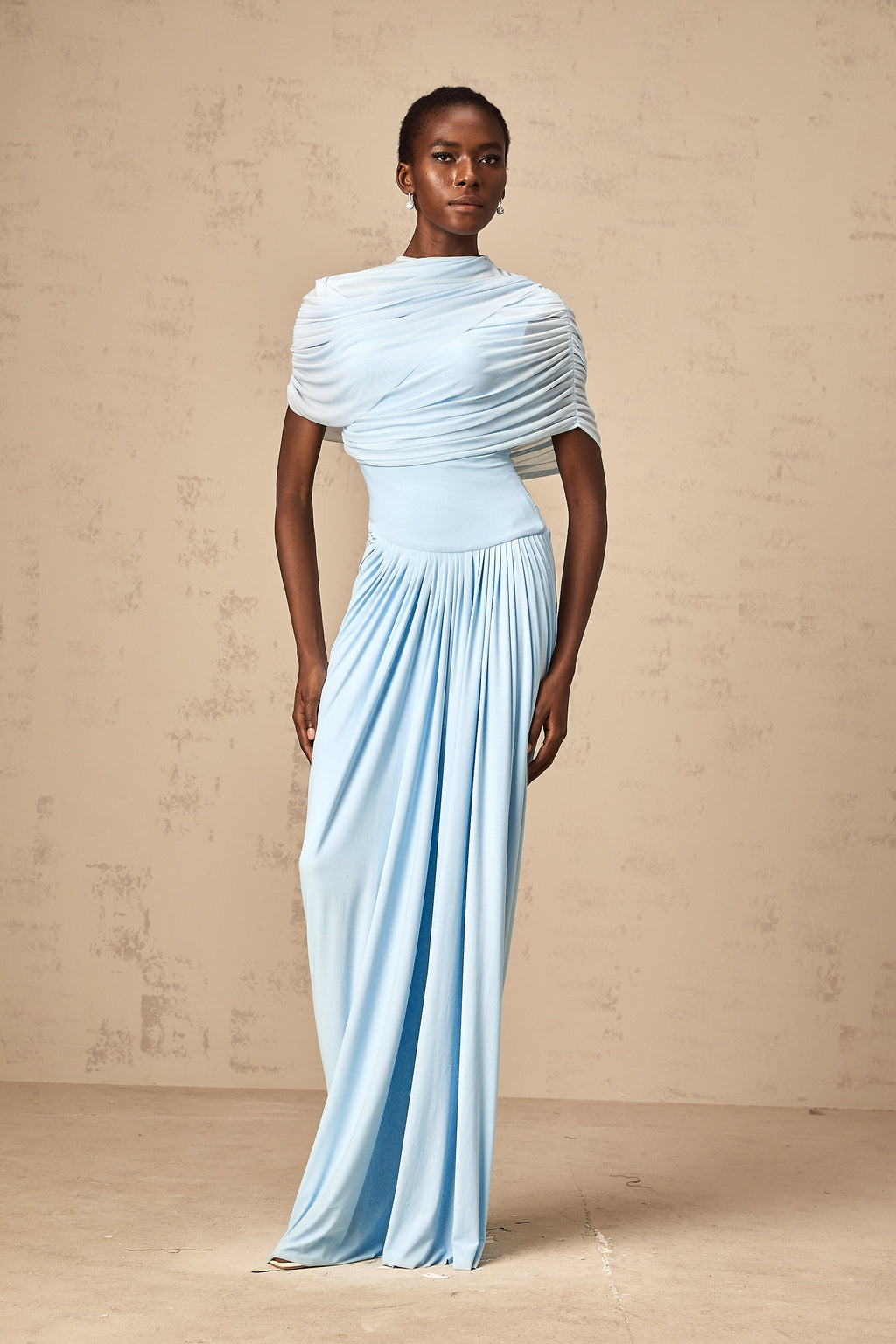 Catherine Asimetrik Plise Uzun Elbise