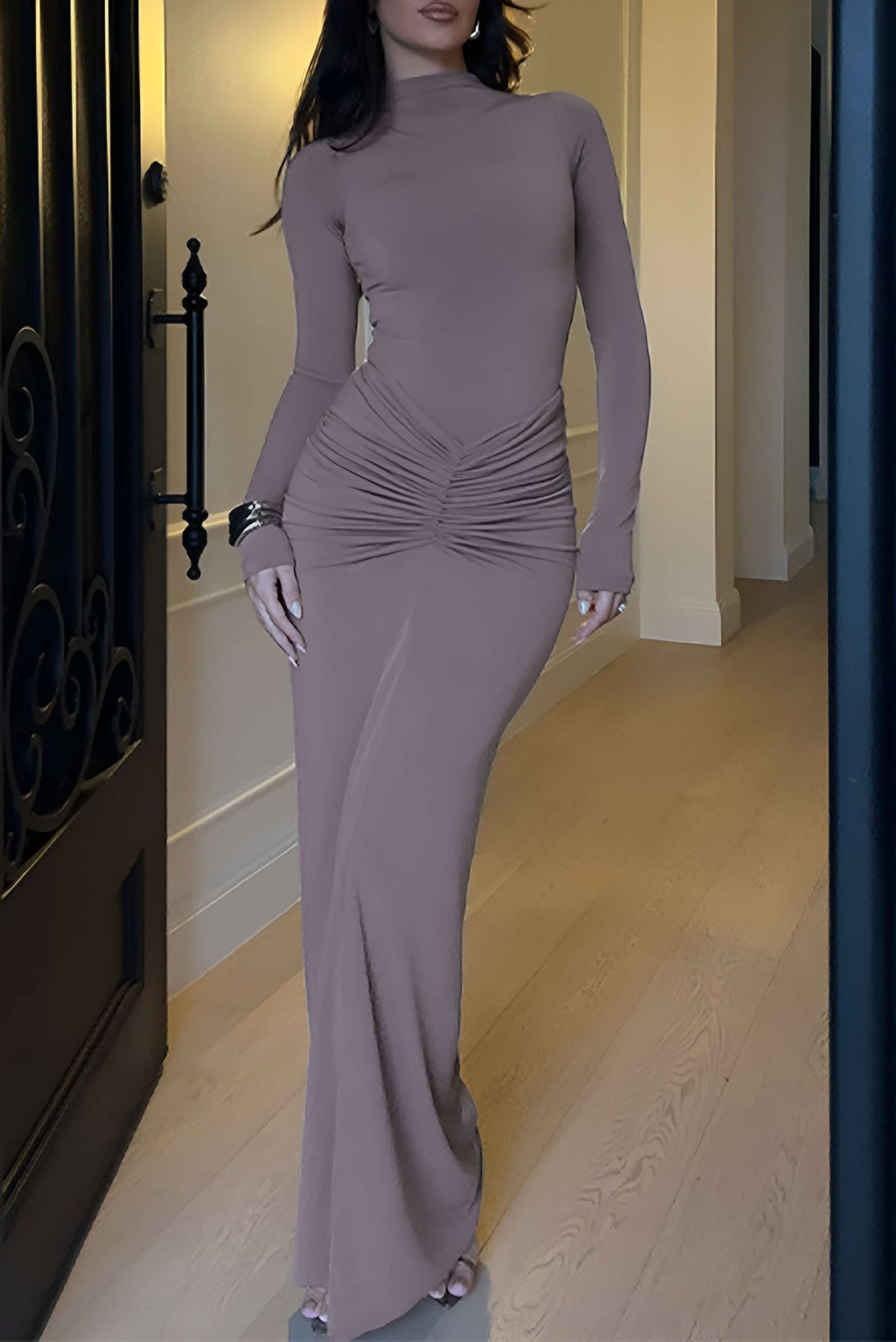 Beli Dantelli Uzun Kollu maksi Elbise