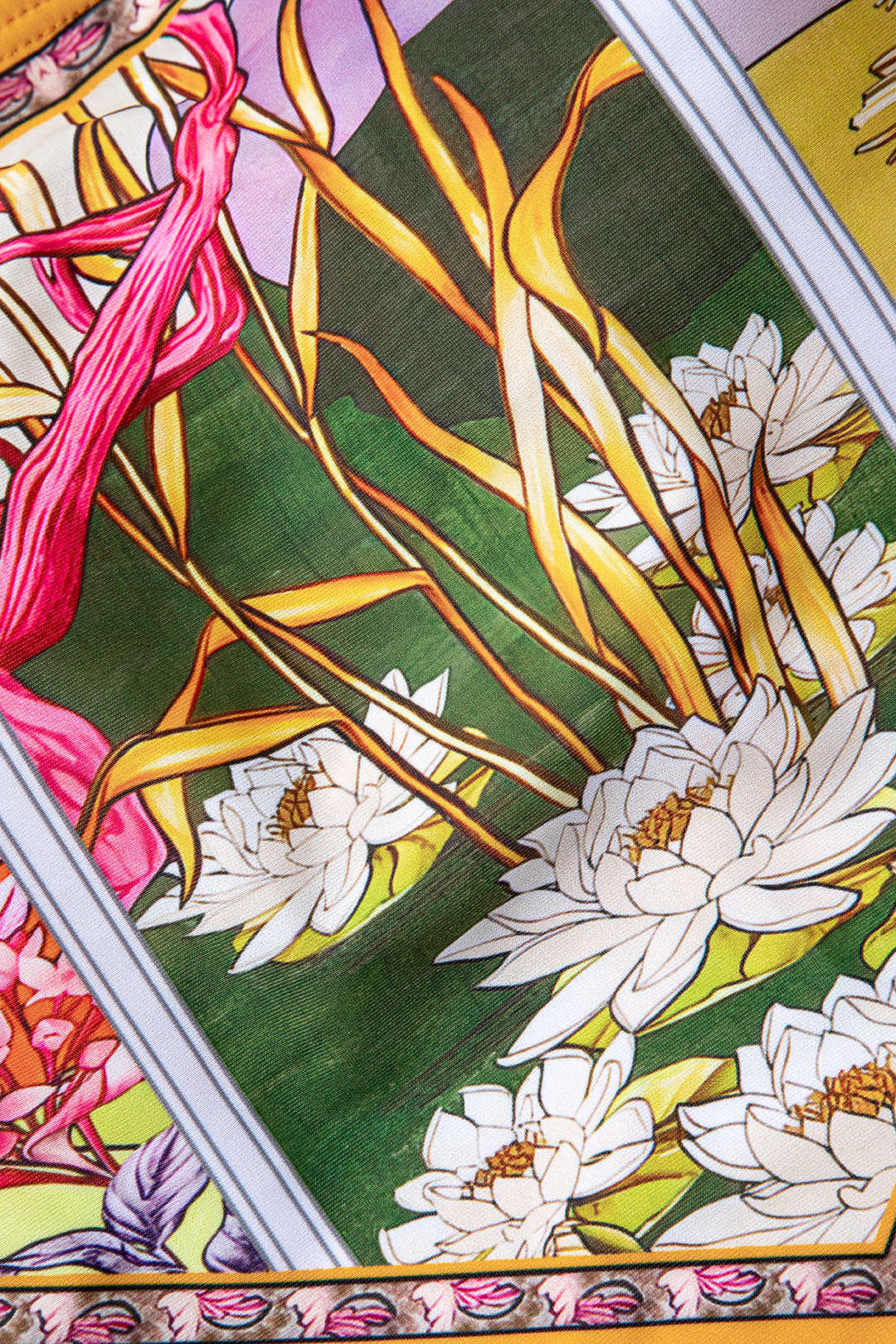 Çiçek Desenli Bikini Takımı