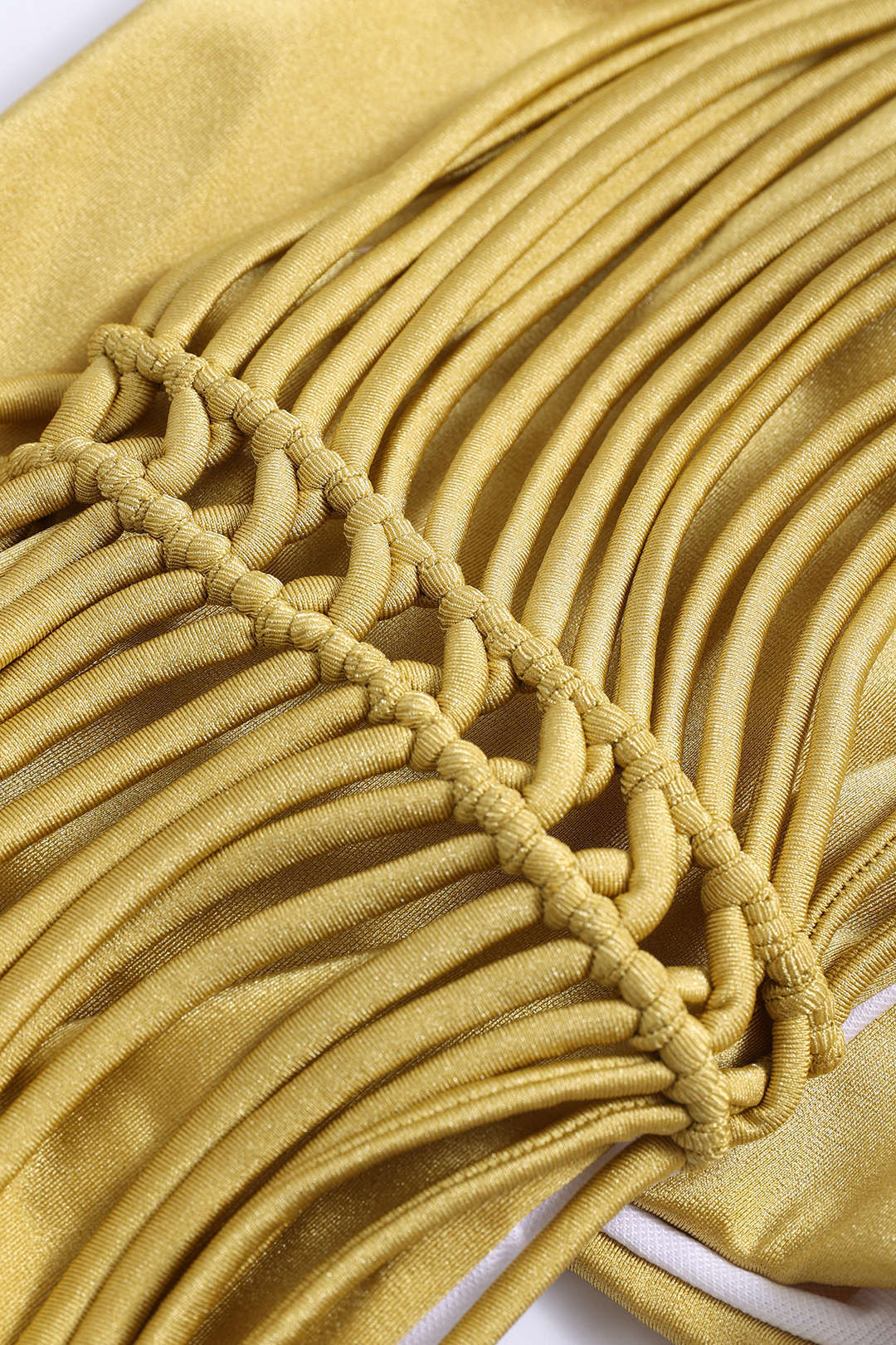 Büzgülü Bağlamalı Sırt Dekolteli Bikini Takımı