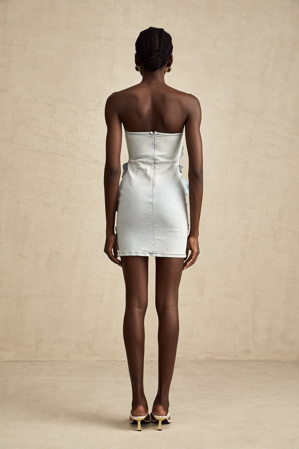 Çiçek Aplikeli Mini Elbise