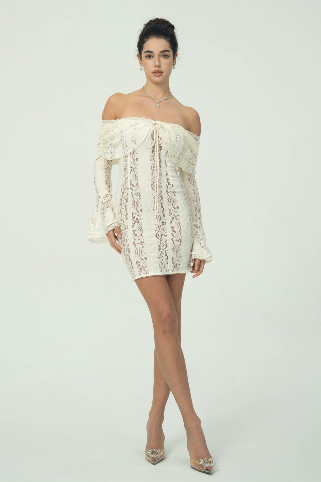 Dantel işlemeli Mini Elbise