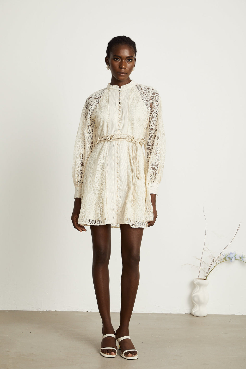 Delphine dantelli mini elbise