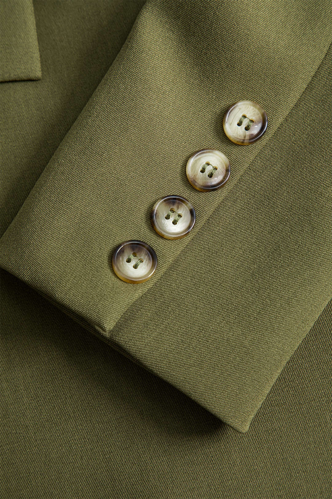 Çapraz Düğme Cepli Kemerli Blazer