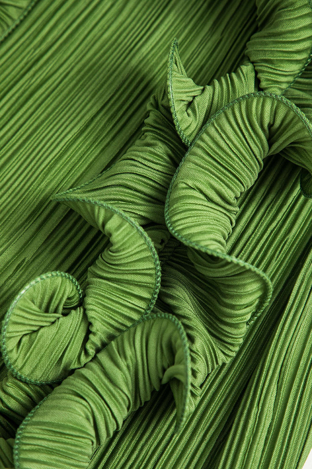 3D Çiçekli V Yaka Midi Elbise