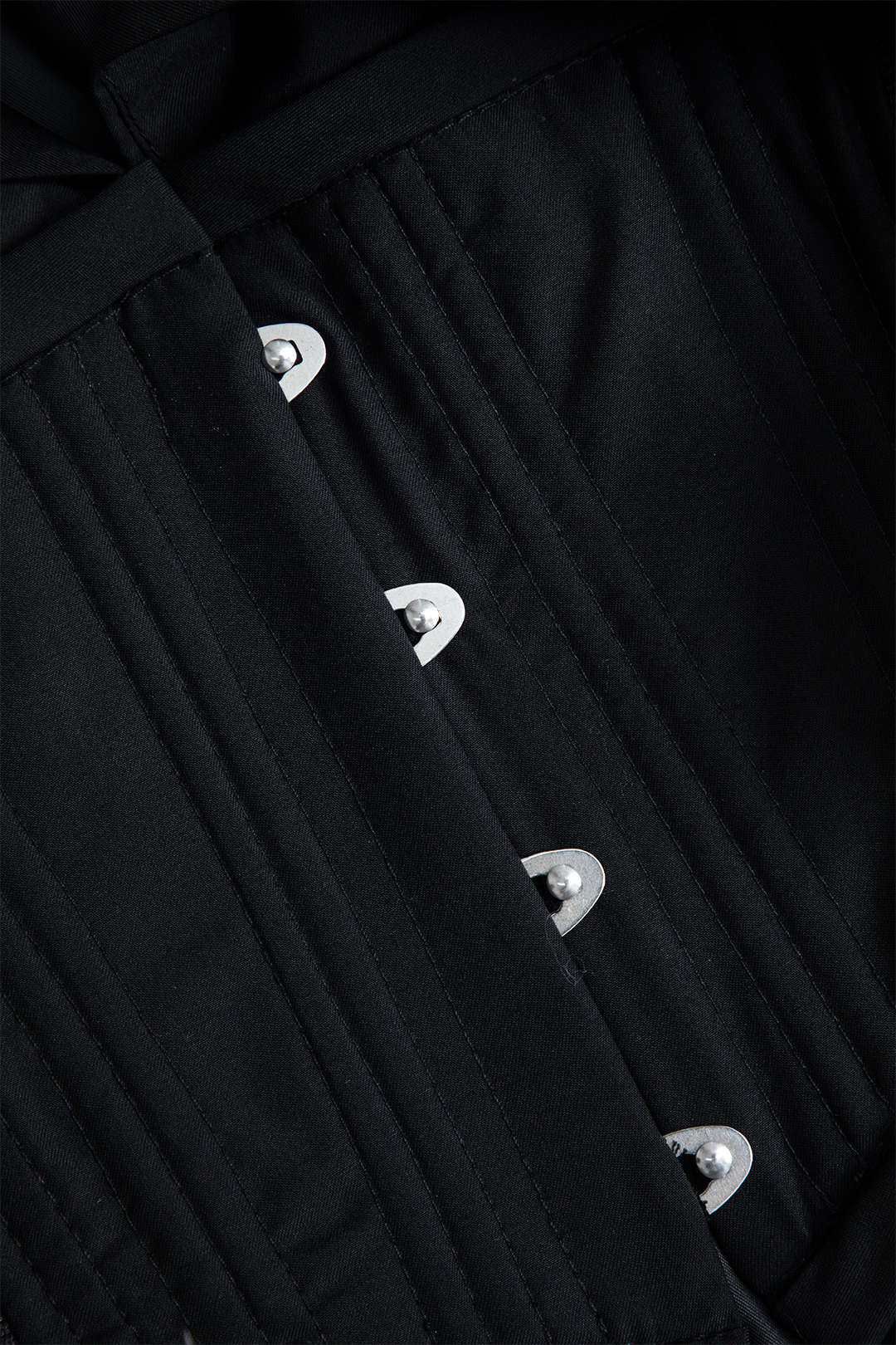 Capriona Düğmeli Çentikli Yaka Blazer