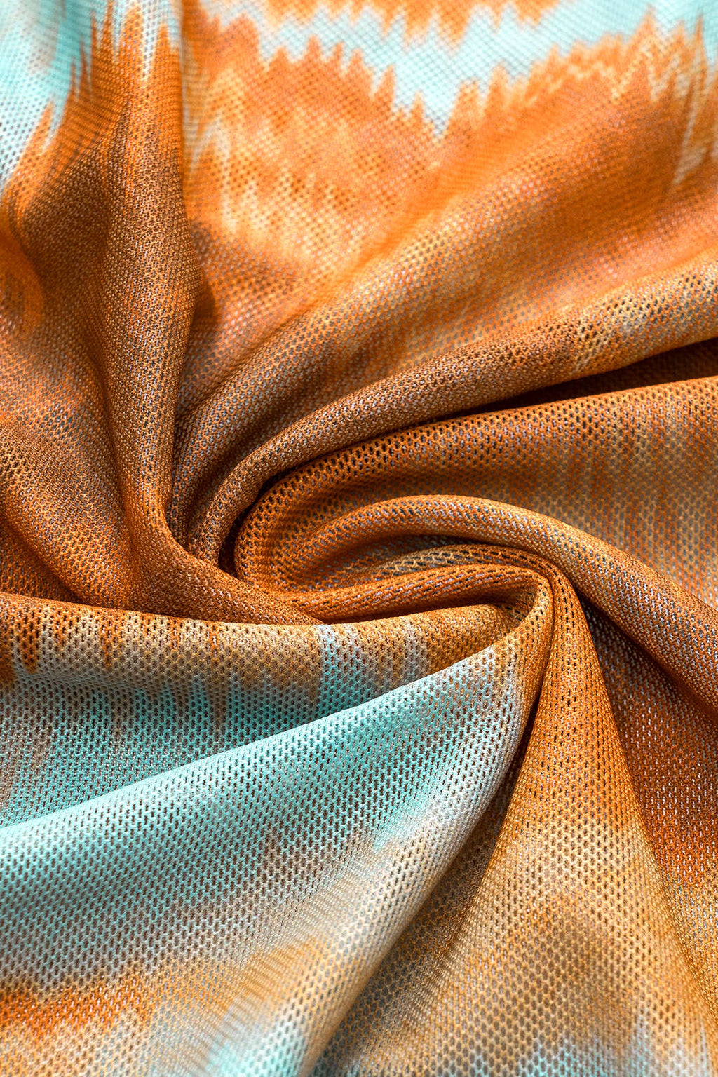 Baskılı Uzun Kollu Üst, Bağcıklı Bikini ve Mayo Eteği Pareo Takım