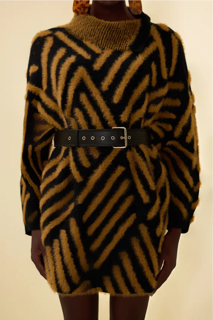 Becca Yün Kemerli Kazak