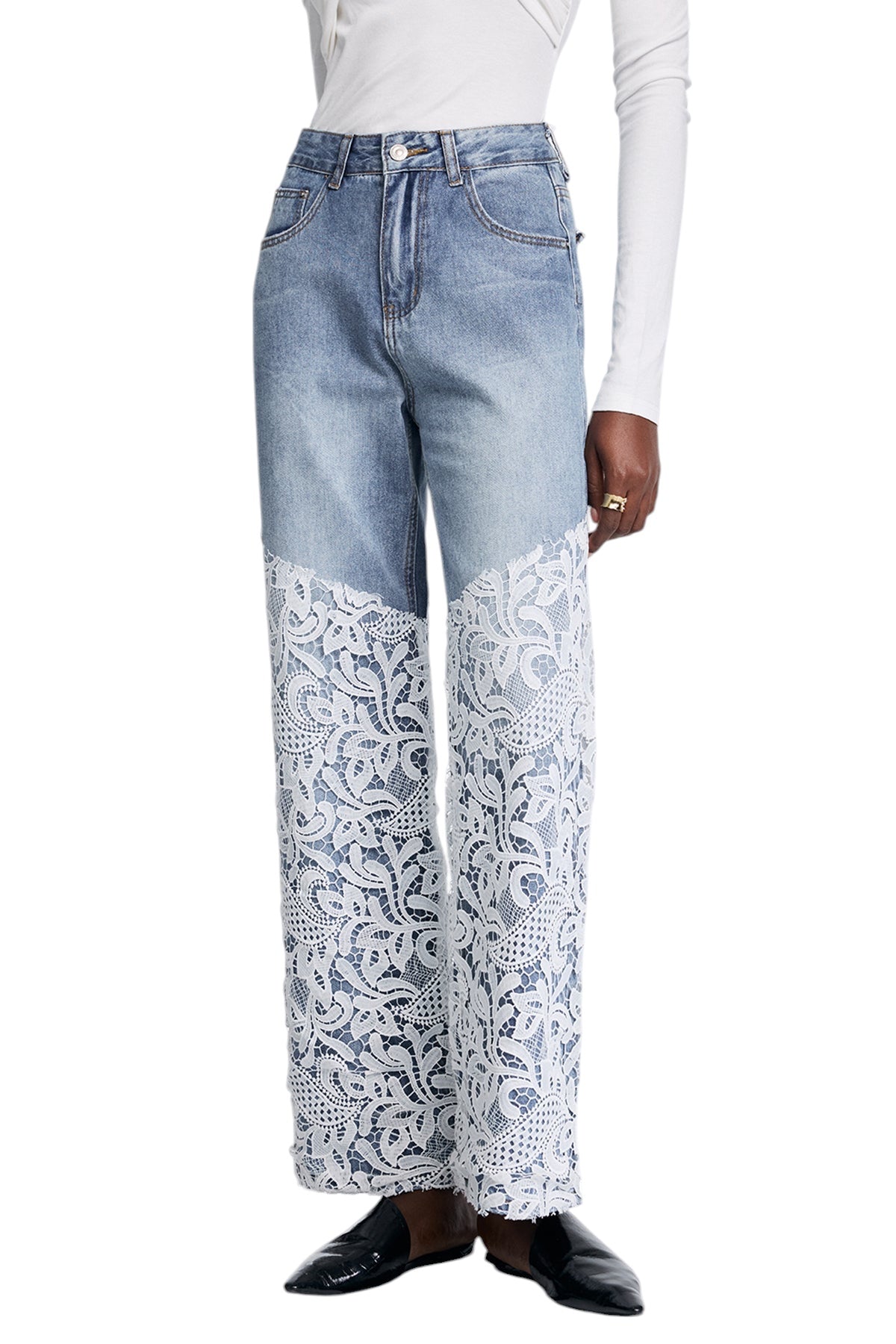 Dantel Detaylı Kesik ve Parçalı Jean