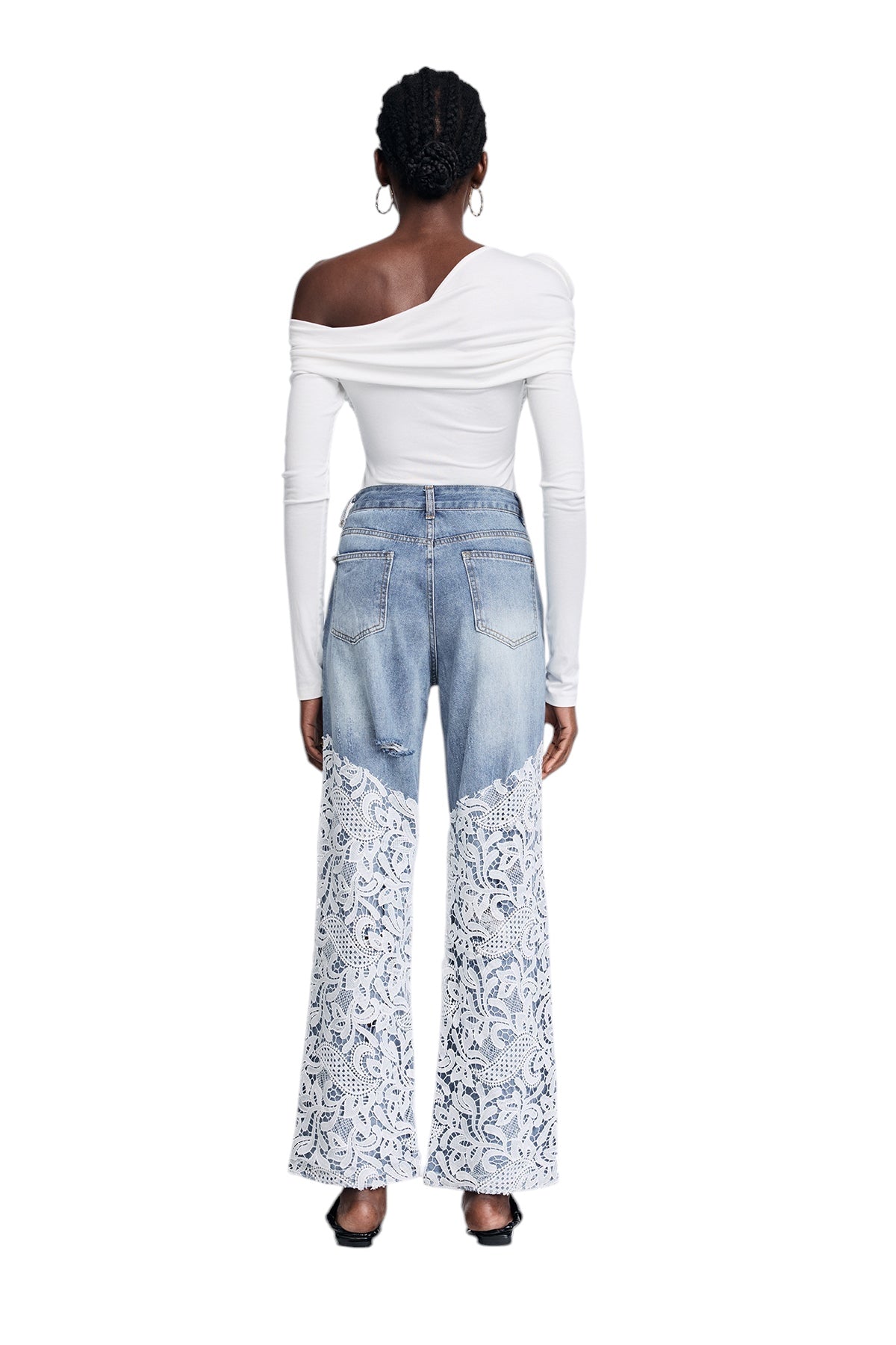 Dantel Detaylı Kesik ve Parçalı Jean