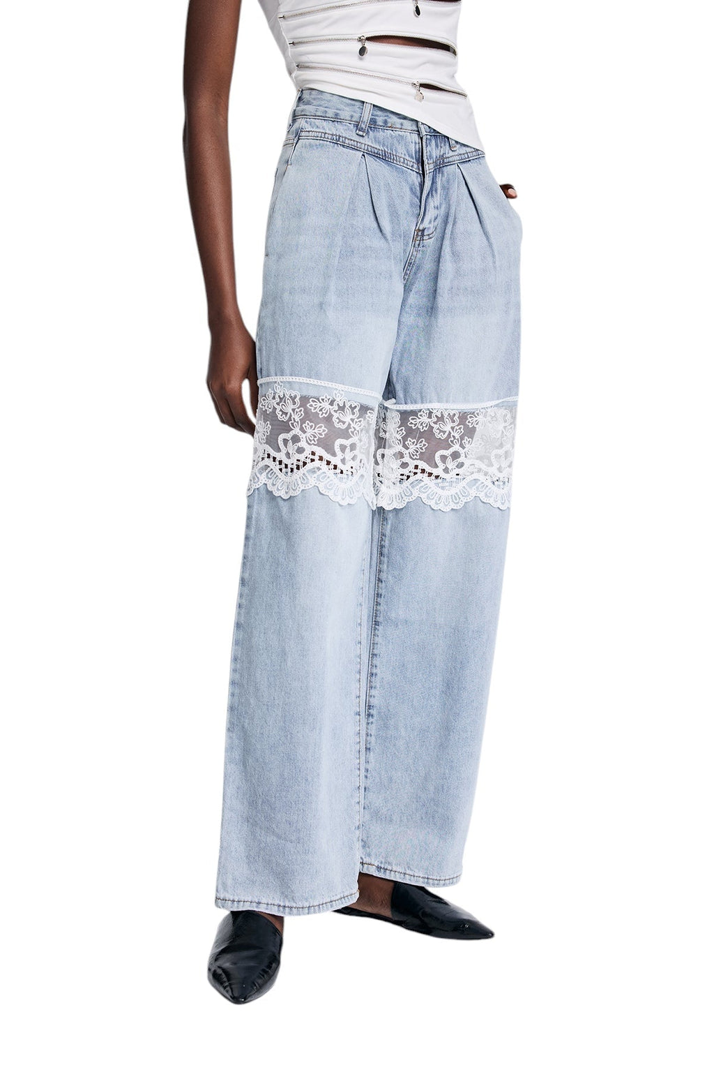 Dantel Detaylı Parçalı Kesik Jean