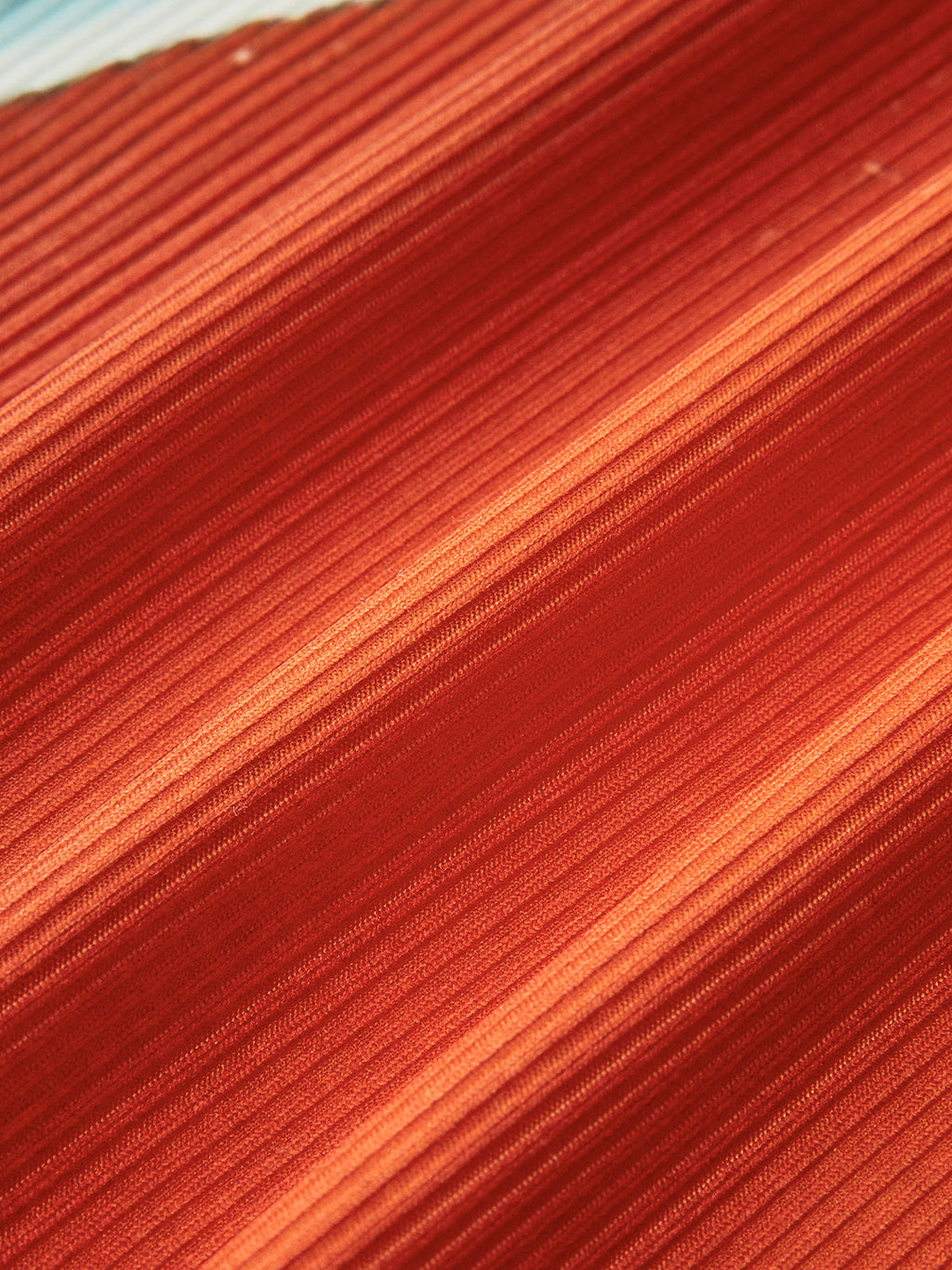 Baskılı Yaka Yırtmaçlı Elbise