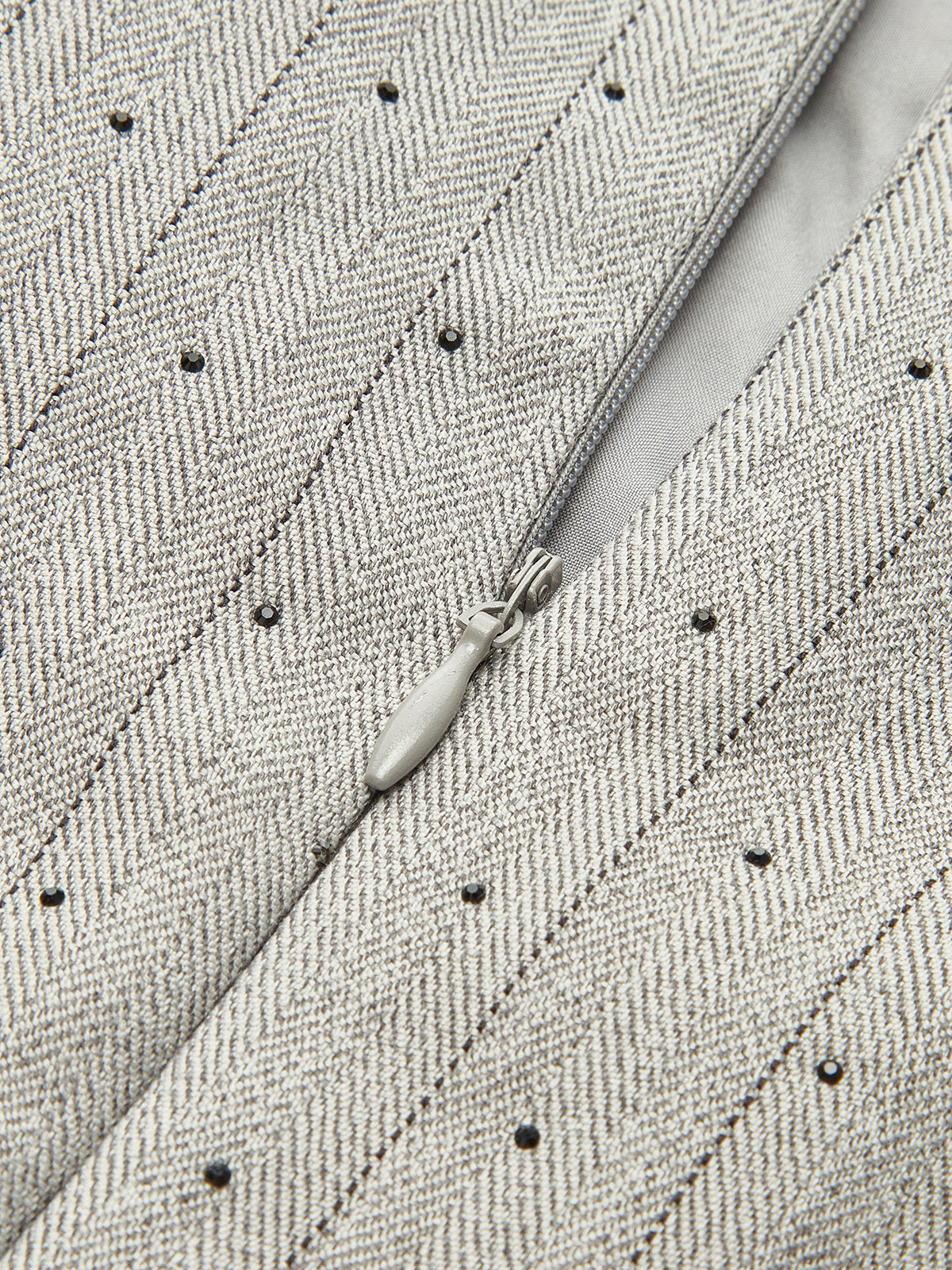 Arkadan Bağlamalı Halter Yaka Pliseli Elbise