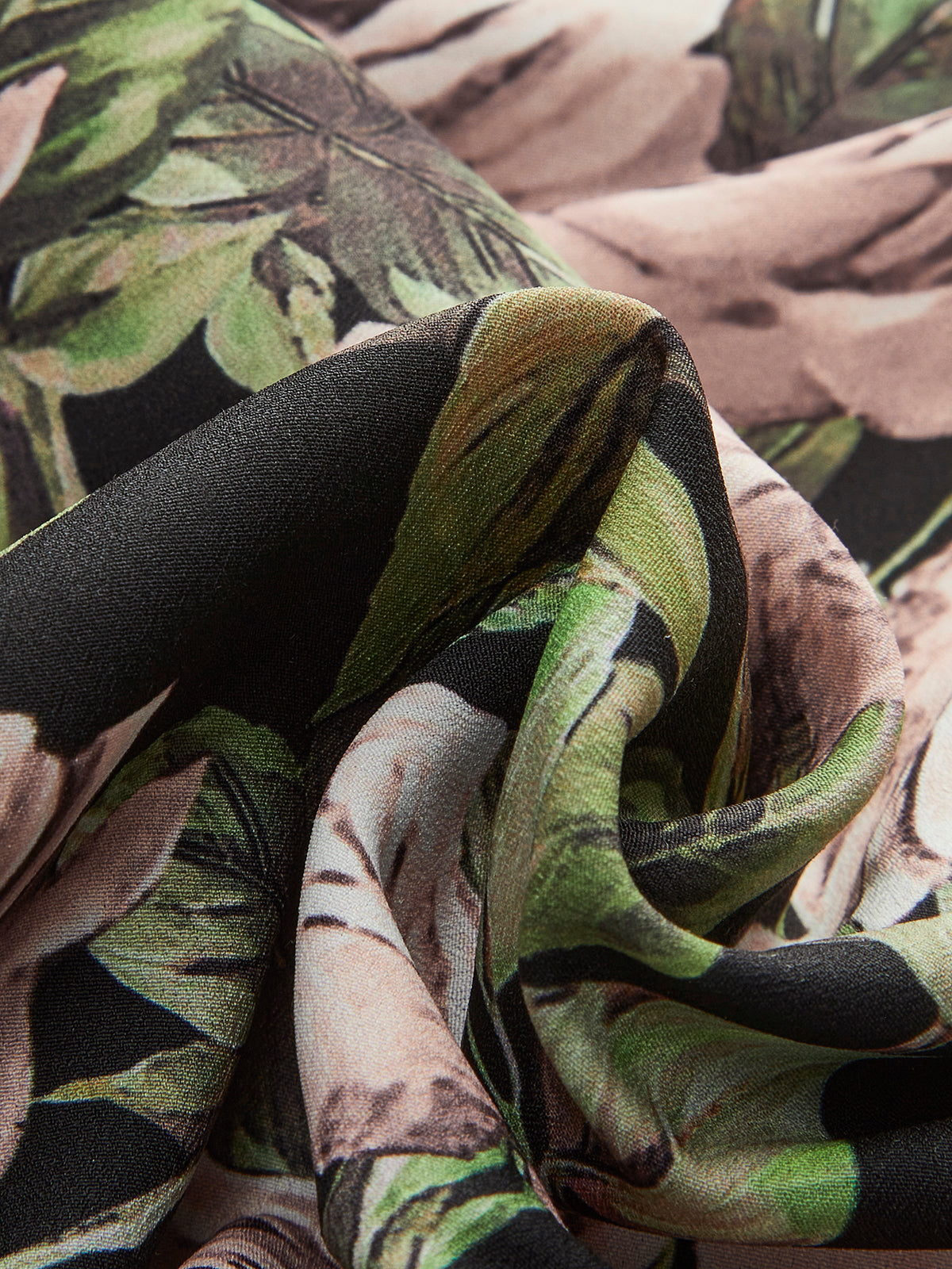 dantel detaylı mini elbise