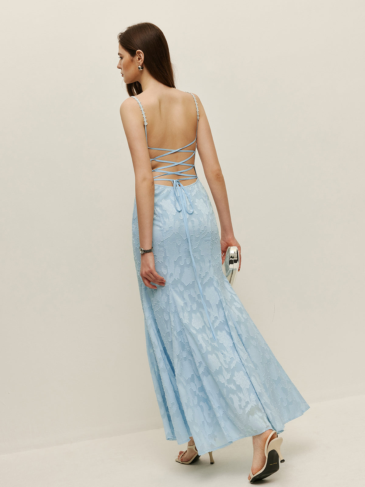 çiçek desenli midi elbise