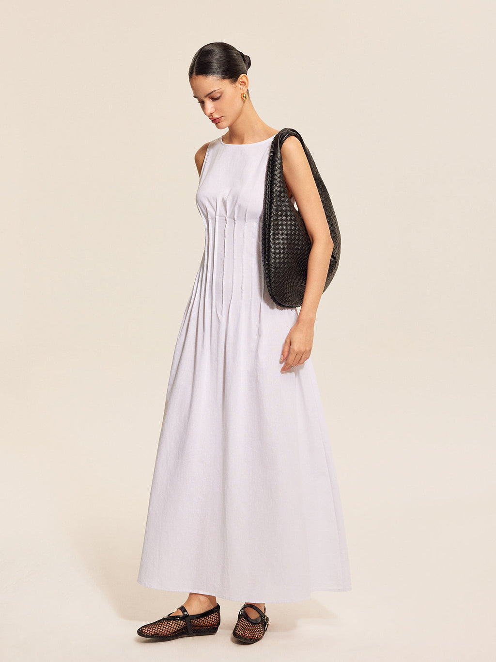 büzgülü kolsuz midi elbise