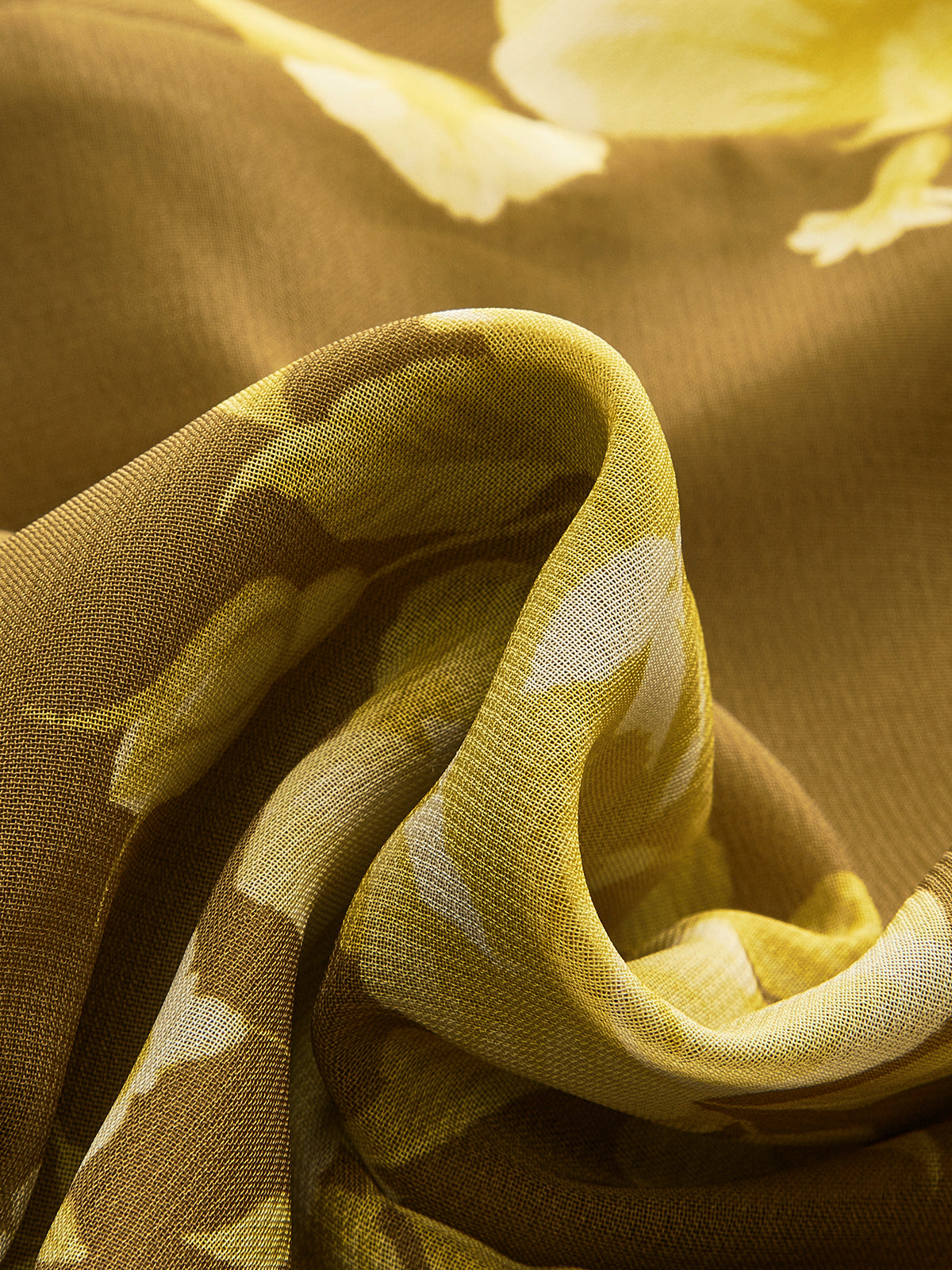 Çiçek desenli askılı mini elbise