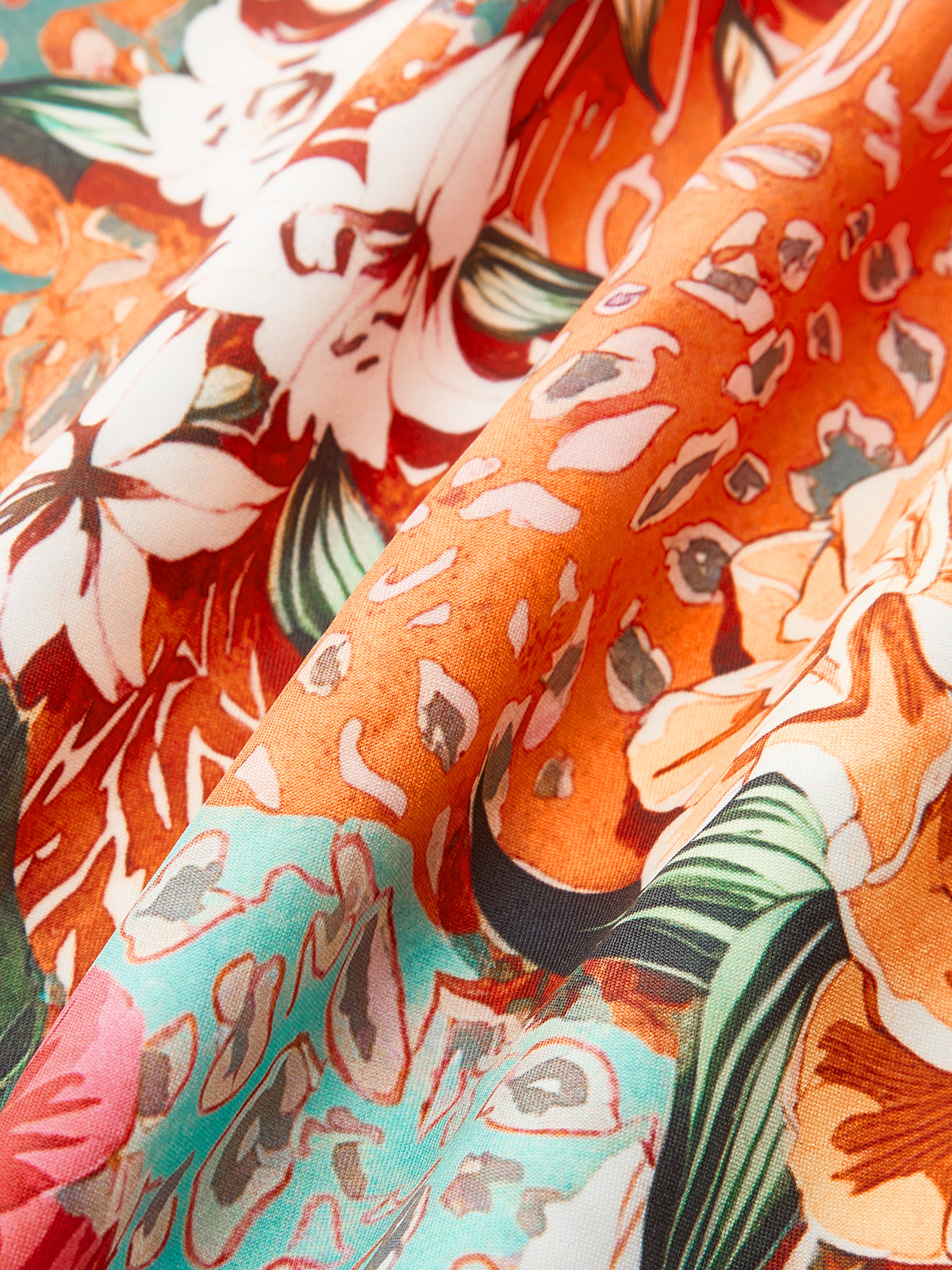 Çiçek desenli midi elbise