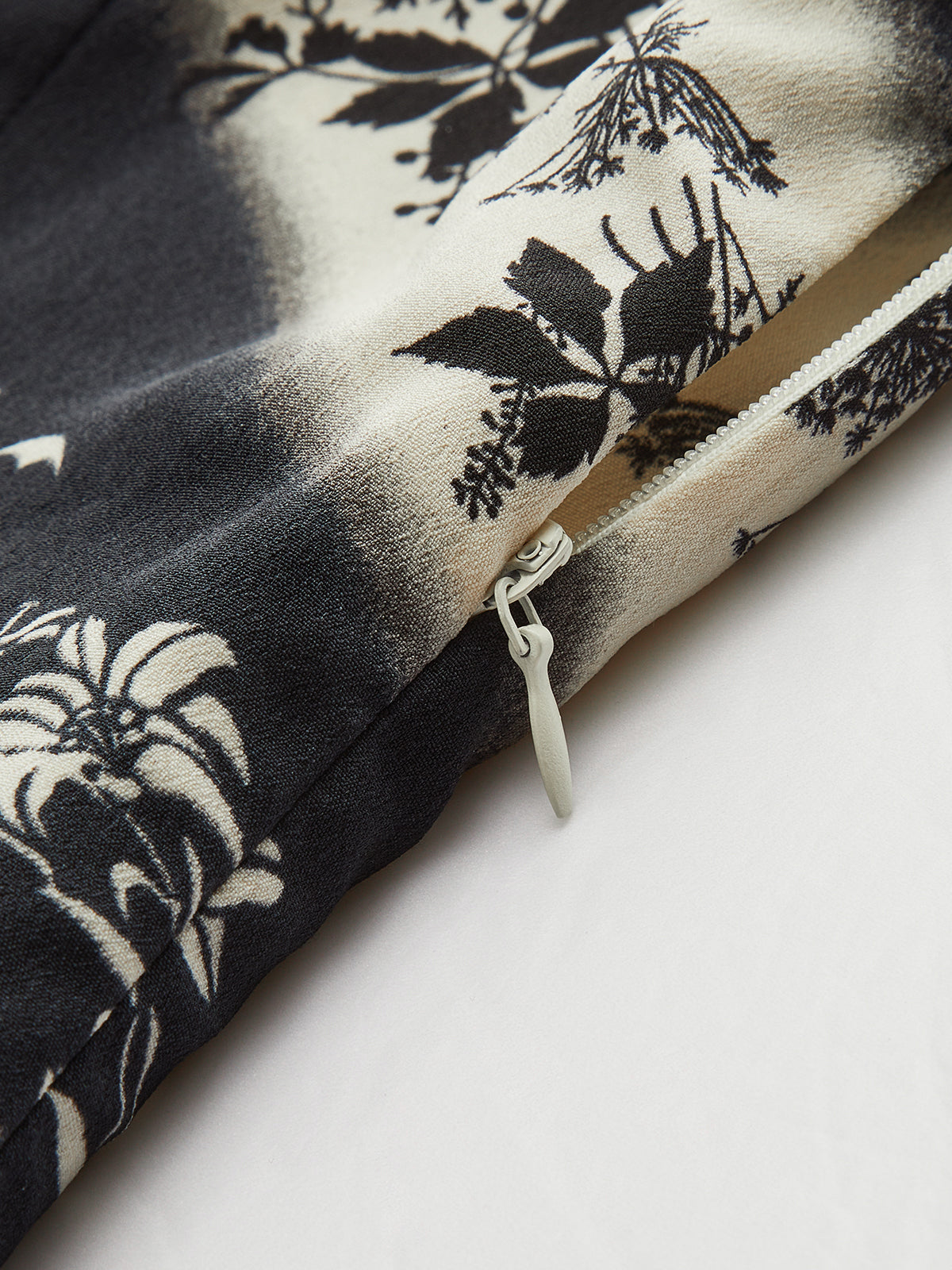 Çiçek desenli maksi elbise