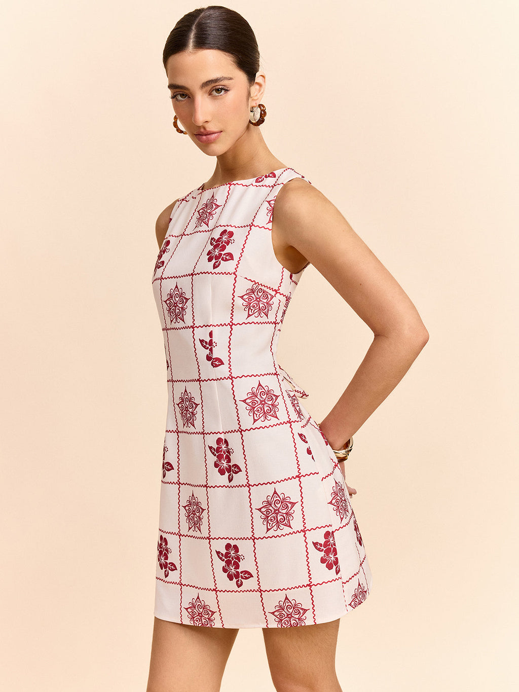 çiçek desenli mini elbise