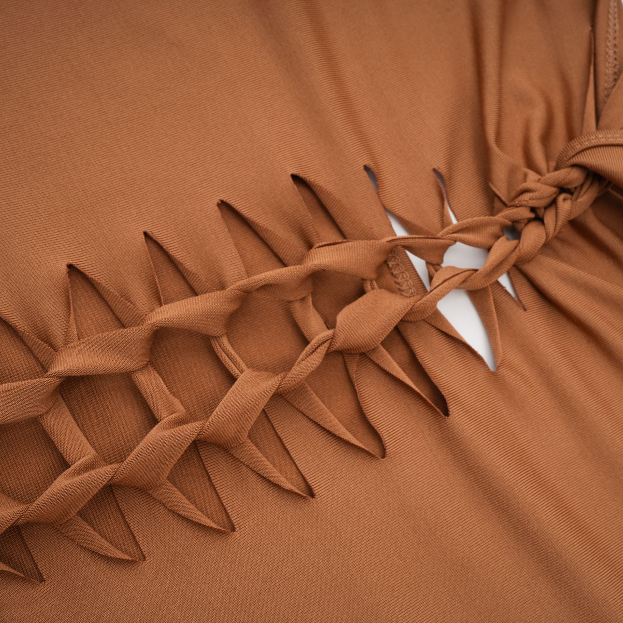 Capriana kesimli mini elbise