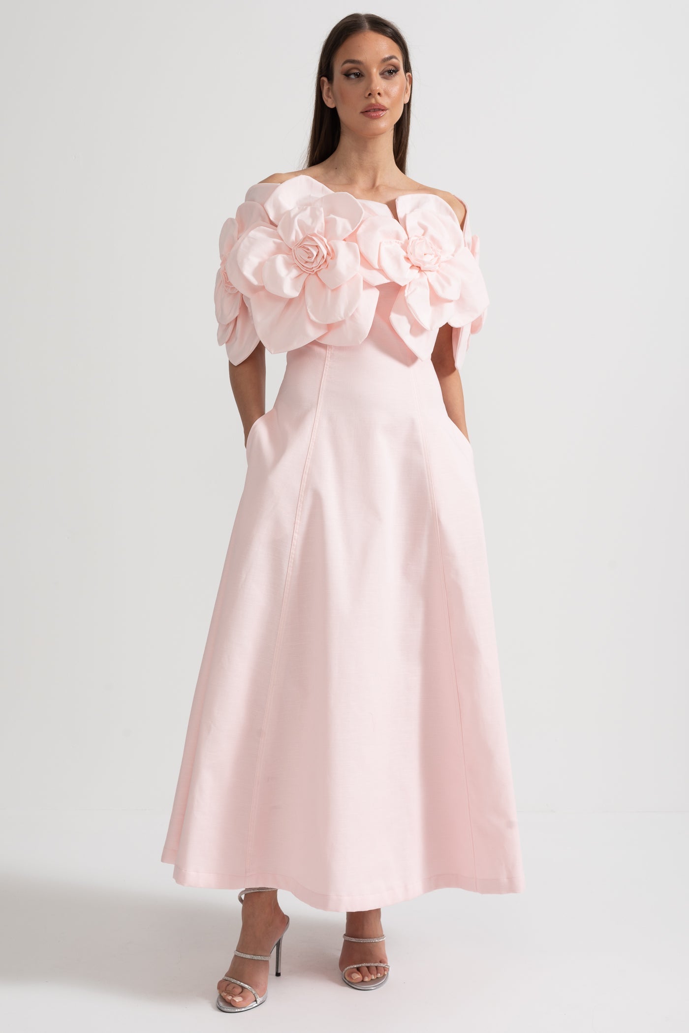 Çiçek Desenli Midi Elbise