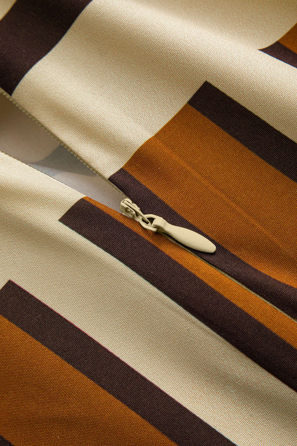 Bohem Desenli Büzgülü Bağcık Detaylı Büküm Düğümlü Fermuarlı Set