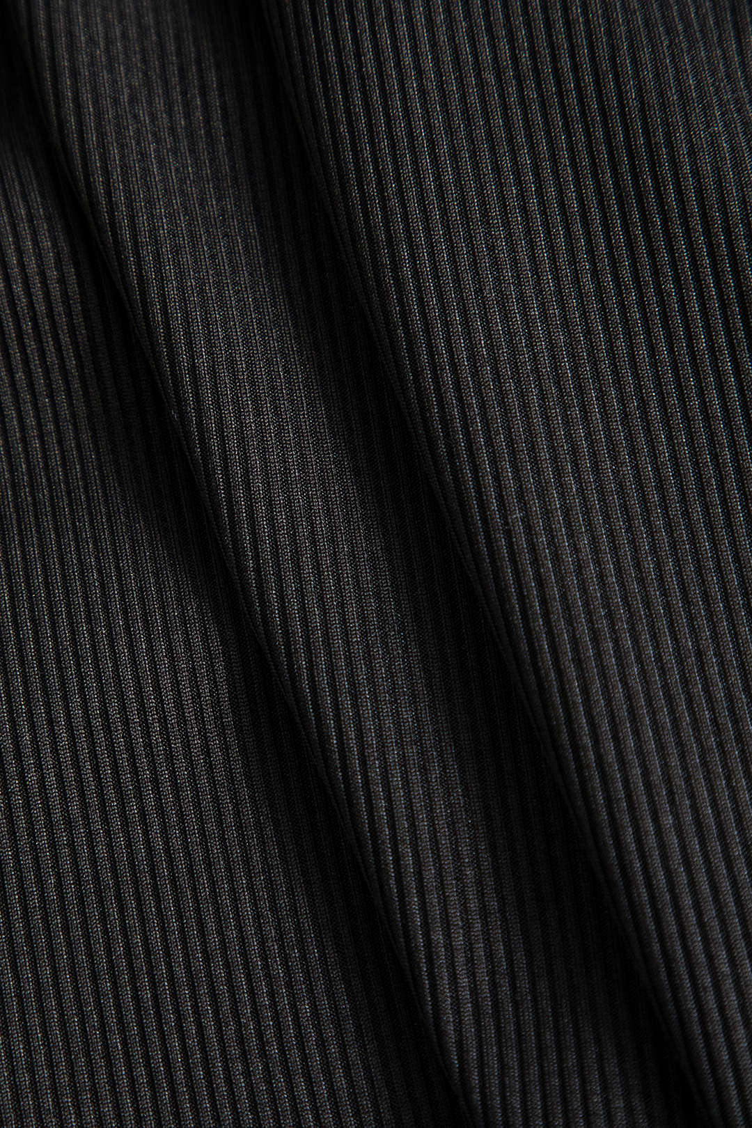 Boncuk Detaylı Kesikli Uzun Kollu Üst