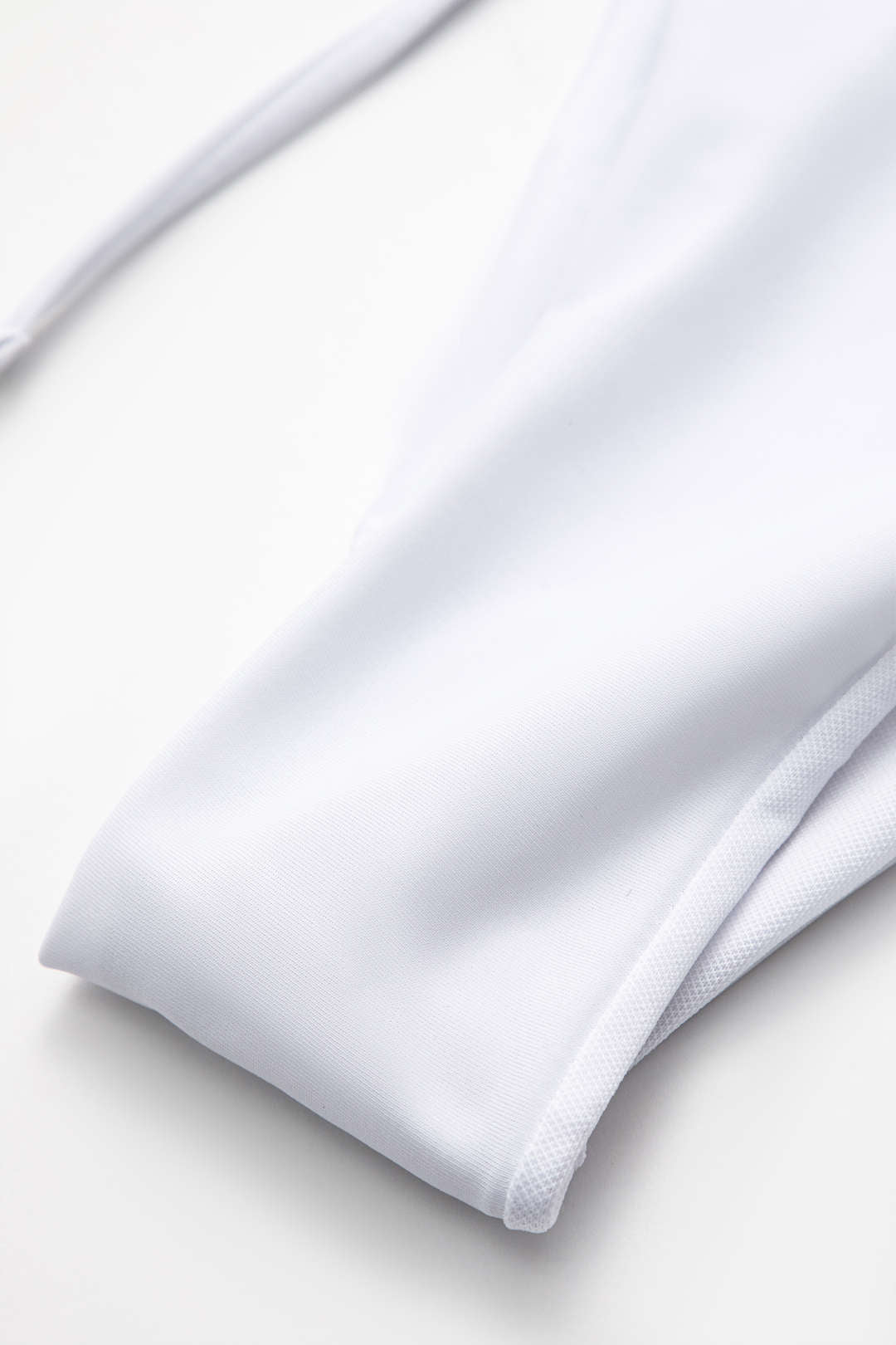 Boncuk Detaylı Büzgülü Düğme Bağlamalı Sırt Dekolteli Bikini Takımı