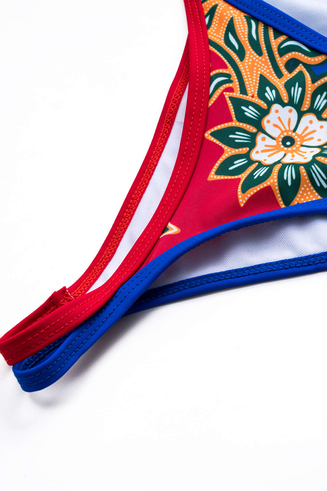 Çiçek Desenli Büzgülü Bağlamalı Bikini ve Mayo Eteği Pareo Takım